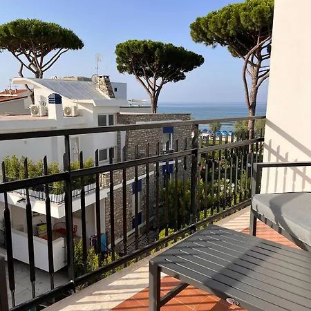 Couette-café Il Volo Sperlonga